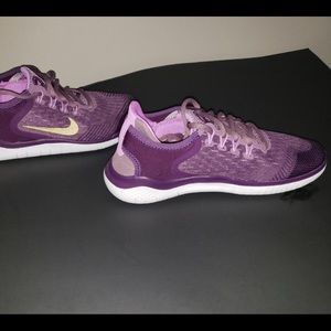 Nike Free Run 2018 (GS) | Size: Women’s 6